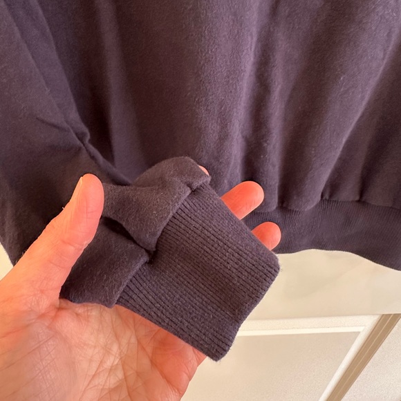 L’Agence Heidi Pur Amour Sweatshirt Women’s Size M Crewneck Soft Cozy Comfy - Picture 7 of 9